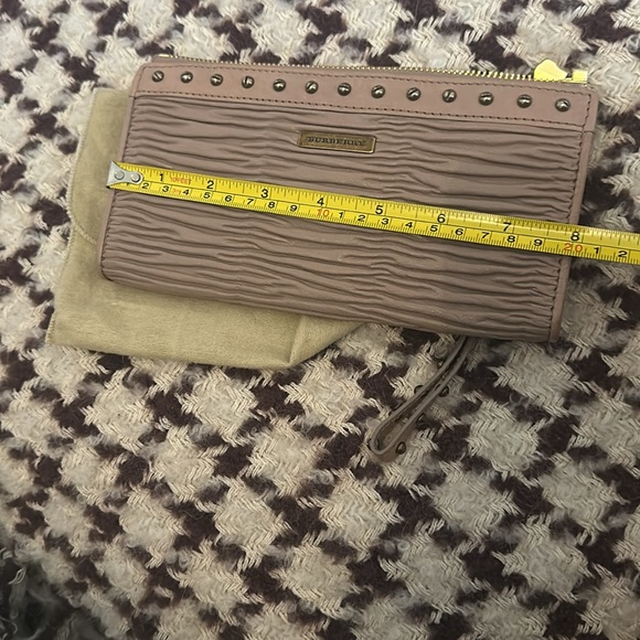 Burberry Beige/ pink  Clutch Wristlet Set - Picture 10 of 11